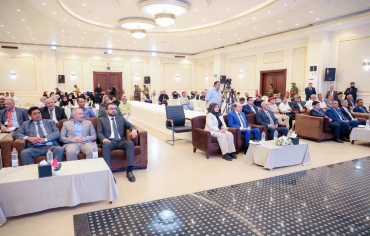 الحكومة اليمنية تمضي في إصلاح المؤسسات رغم التصعيد الحوثي