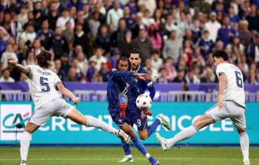 إيطاليا تخطف تعادلاً ثميناً على أرض فرنسا بدوري الأمم الأوروبية