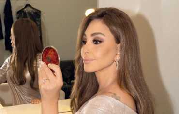 إليسا تعلن عن ألبومها الغنائي الجديد بالتزامن مع عيد ميلادها