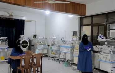 حصار الحوثيين يحرم تعز من الغذاء والدواء ويهدد بانهيار الخدمات الطبية
