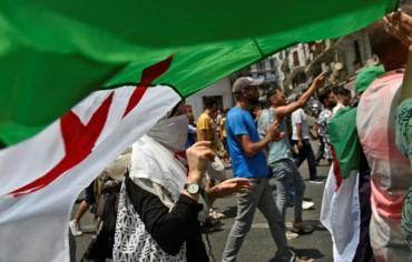 انتشار أمني كثيف في العاصمة الجزائرية في الجمعة 24 من التظاهرات