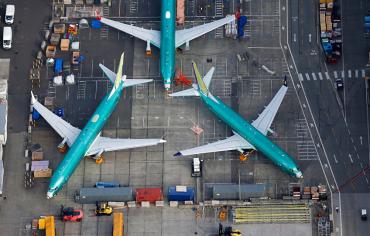 بوينغ تسعى لاقتراض 10 مليارات دولار أو أكثر وسط أزمة 737 ماكس