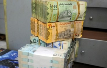 رواتب الموظفين... ملف شائك يعقد مسار المفاوضات اليمنية
